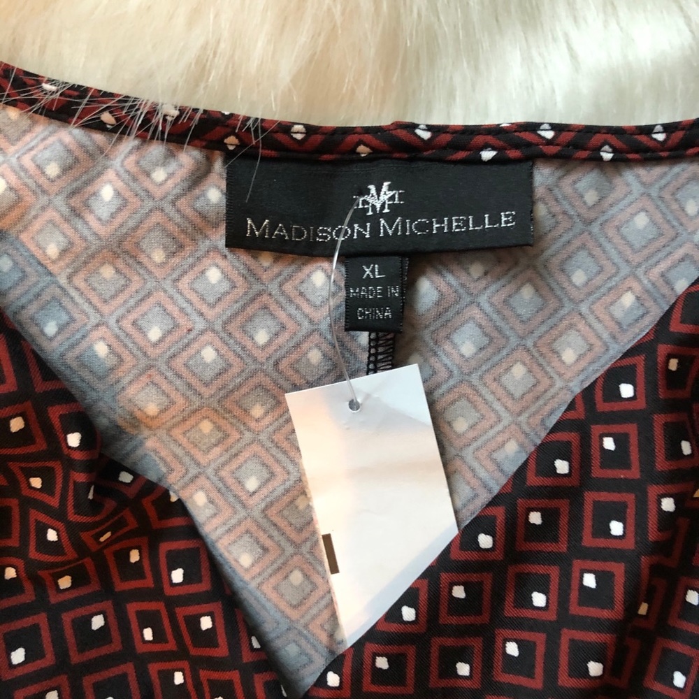Madison Michelle Drape Top - Picture 5 of 9